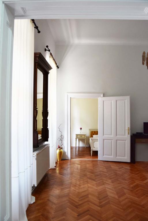 Contessa Apartment Cluj Napoca Bagian luar foto