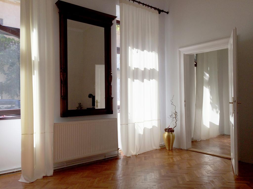 Contessa Apartment Cluj Napoca Bagian luar foto