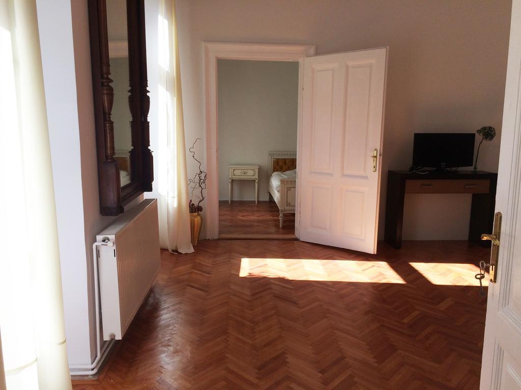 Contessa Apartment Cluj Napoca Bagian luar foto